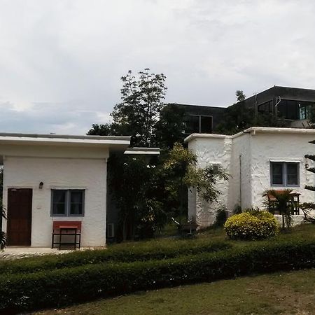 White Rock Resort Pakchong Luaran gambar