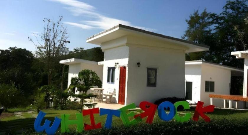 White Rock Resort Pakchong Luaran gambar