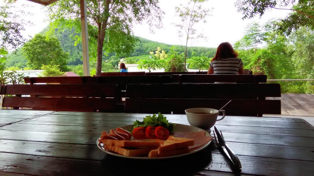 White Rock Resort Pakchong Luaran gambar