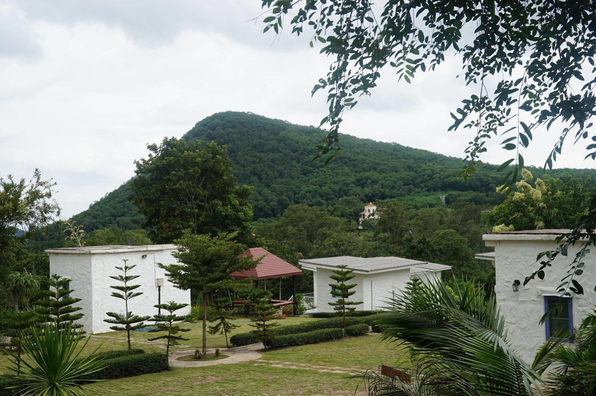 White Rock Resort Pakchong Luaran gambar