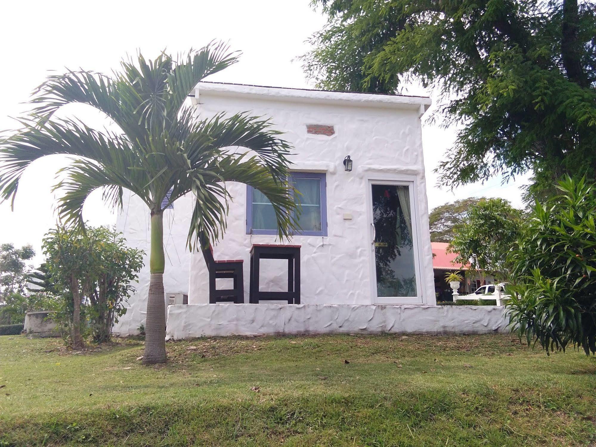 White Rock Resort Pakchong Luaran gambar